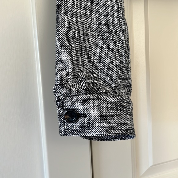 SOLD Aritzia Wilfred little cropped jacket - Picture 6 of 9